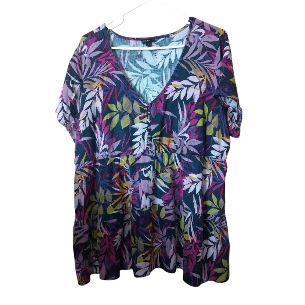 Torrid Size 1 Floral Tropical Short Sleeve Peplum V-Neck Button Accent Blouse
